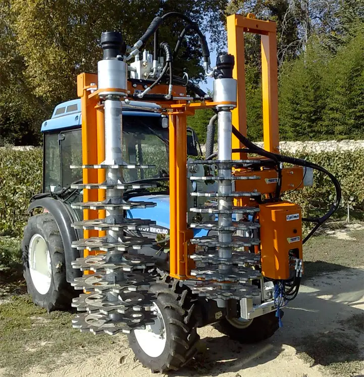 Cadre à disques Provitis MP 122 utilisé pour le prétaillage mécanique des vignes